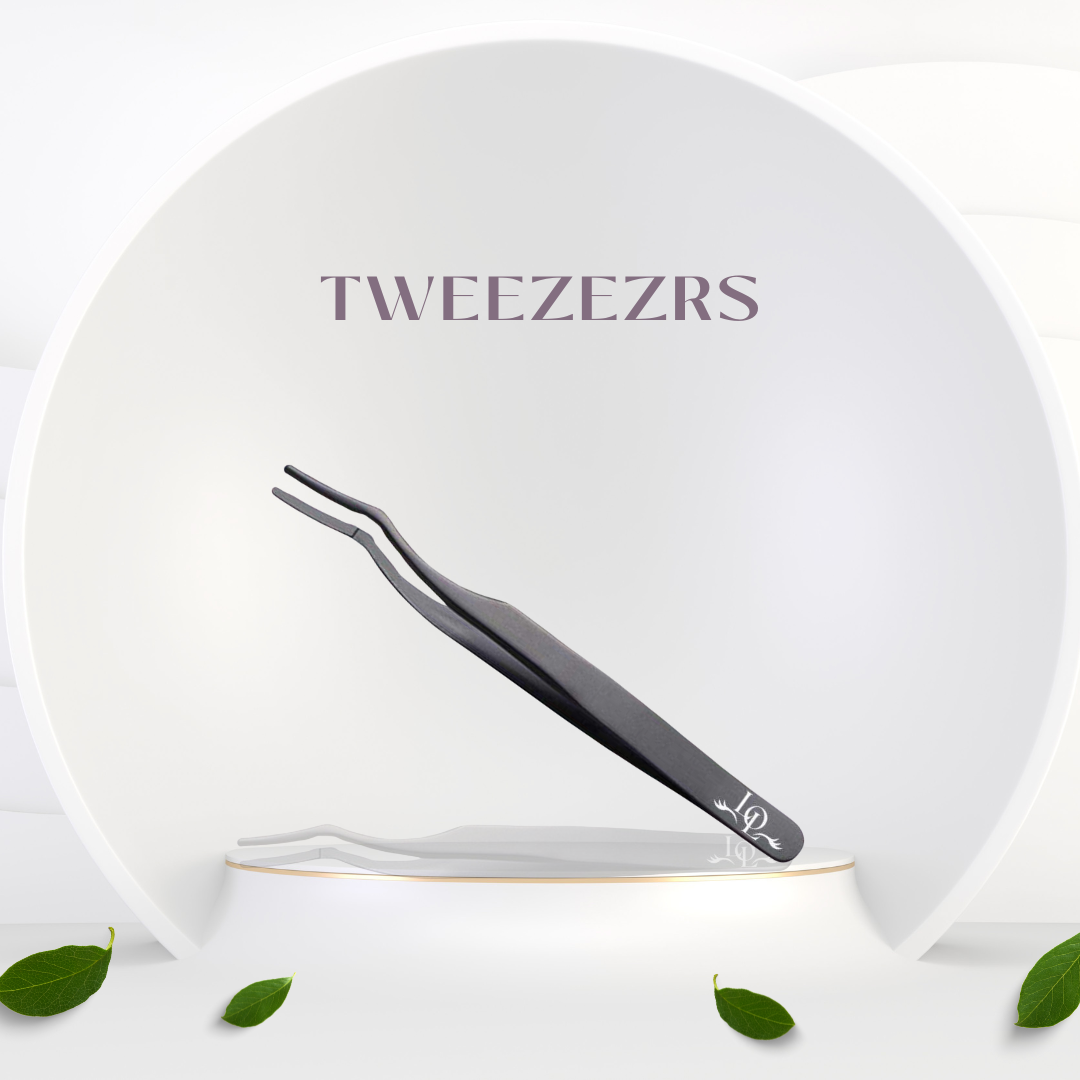 Lashes over Lashes Tweezer Tool